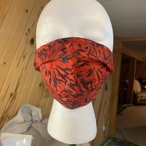 Face mask-Reversible batik same on both sides